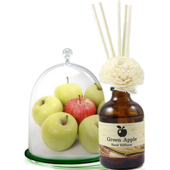 Ароматический Тайский диффузор Зеленое яблоко Reed Diffuser Phutawan Green Apple 50 мл.MADE IN THAILAND