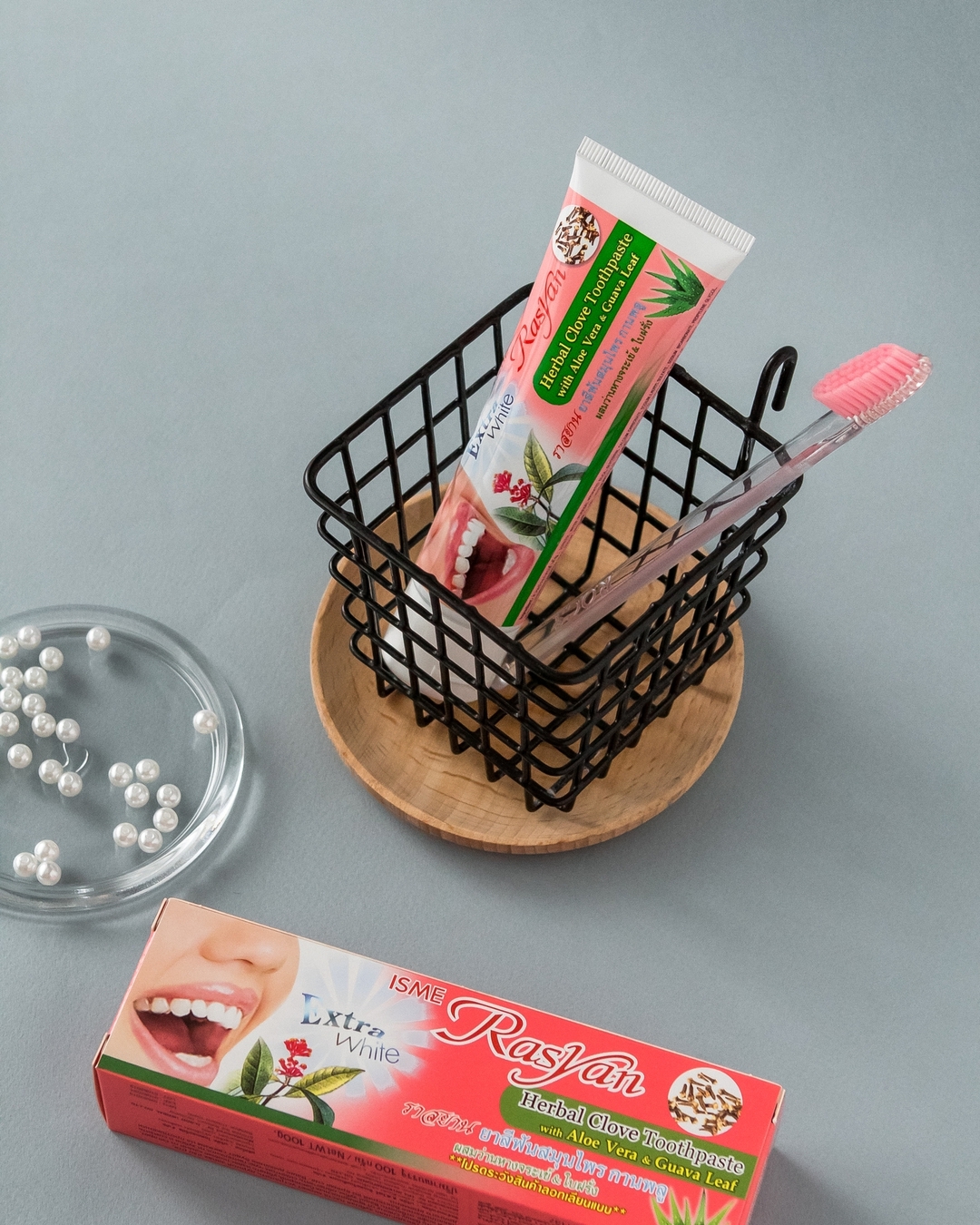 Купить Тайскую отбеливающую пасту Расьян с гвоздикой Rasyan Isme Toothpaste в Москве