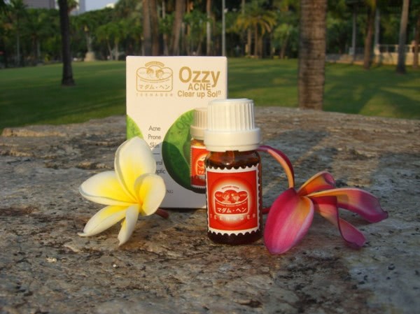 Натуральный антибактериальный лосьон из Тайланда для проблемной кожи против Акне Madame Heng Ozzy Acne Clear Up Solution купить в Москве и Московской области