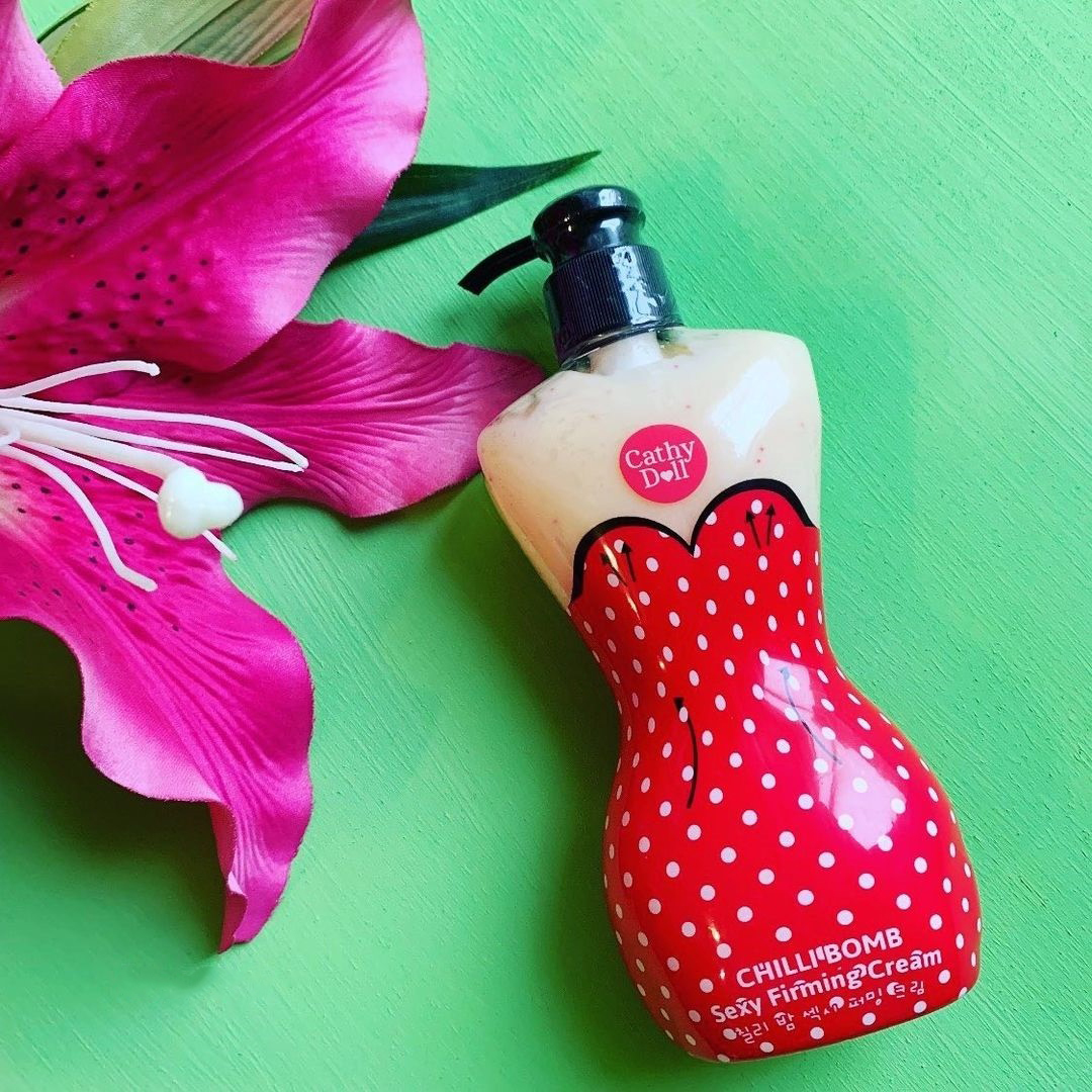 Натуральный укрепляющий антицеллюлитный перцовый хот крем из Тайланда Чили Бомба Cathy Doll Chilli Bomb купить в Москве и Московской области.