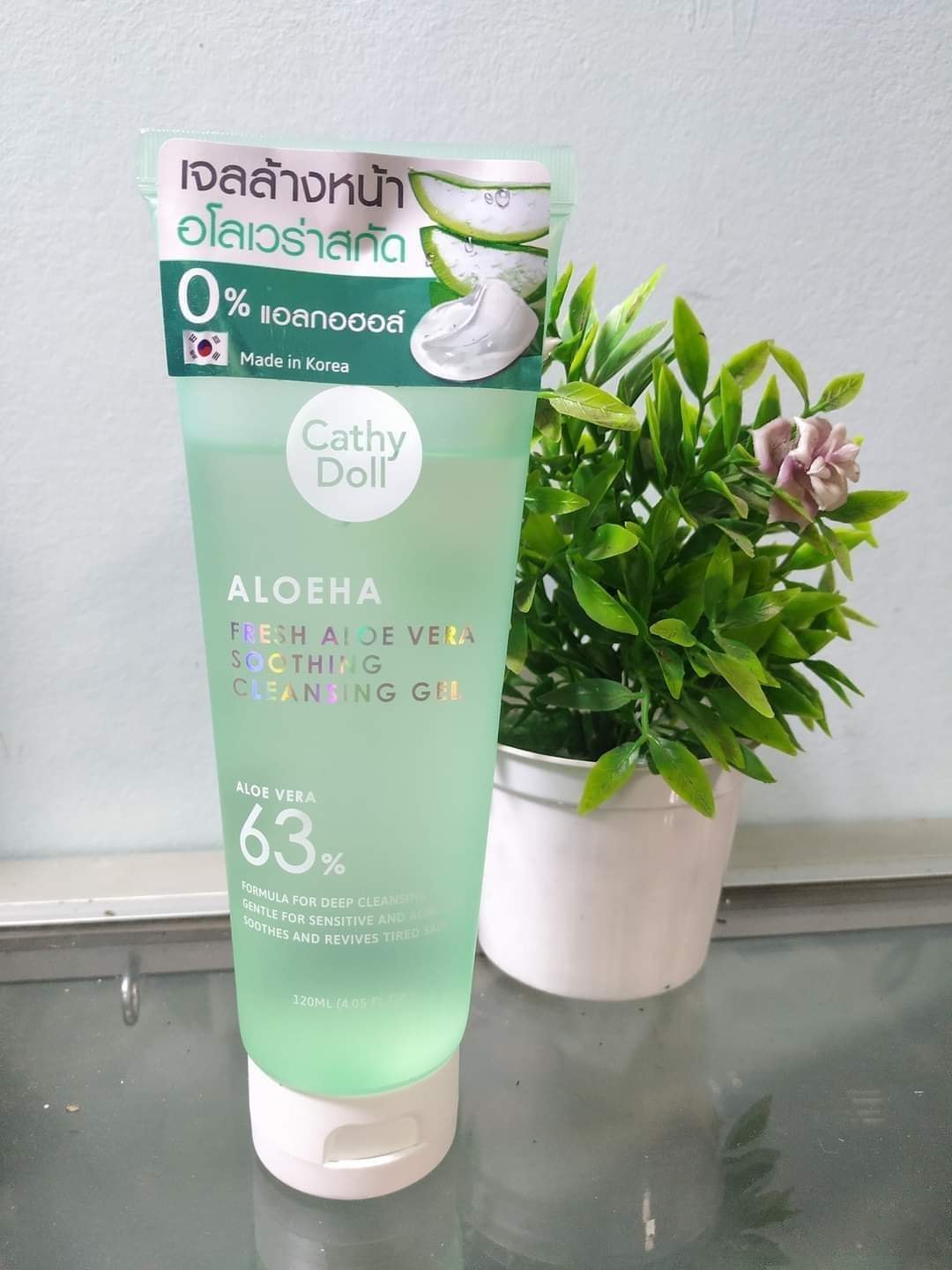 Натуральный успокаивающий гель для умывания из Тайланда с алоэ вера Cathy Doll Aloe Ha Fresh Aloe Vera Soothing Cleansing Gel купить в Москве и Московской области.